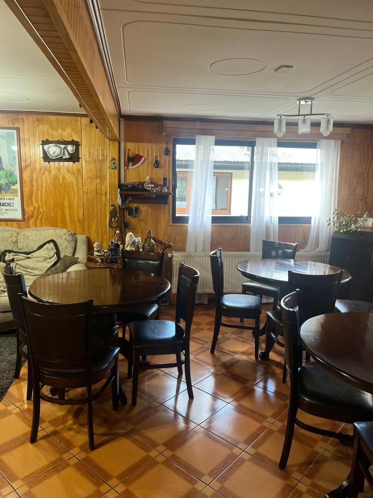 Hostal Espanol Coyhaique Ngoại thất bức ảnh