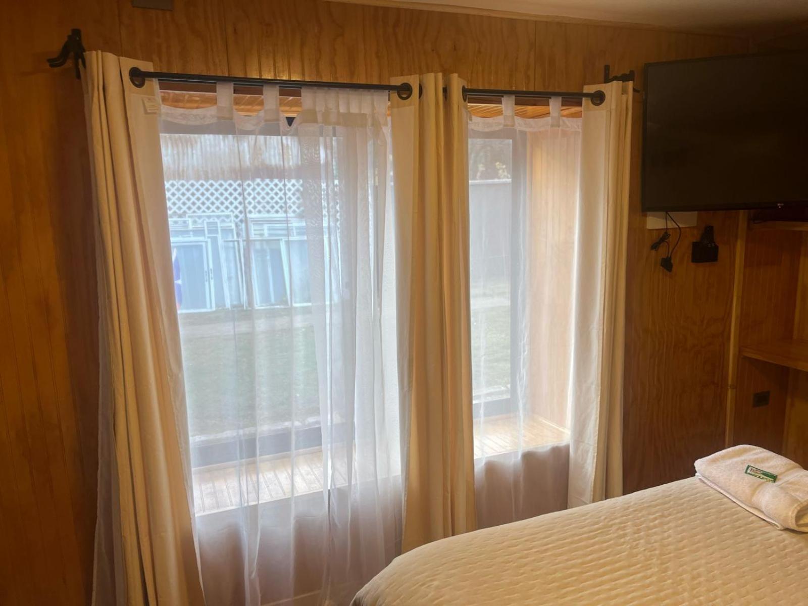Hostal Espanol Coyhaique Ngoại thất bức ảnh