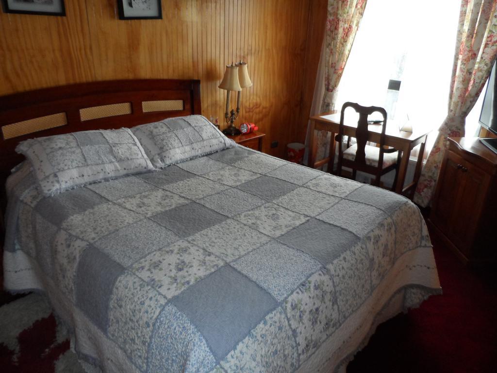 Hostal Espanol Coyhaique Phòng bức ảnh